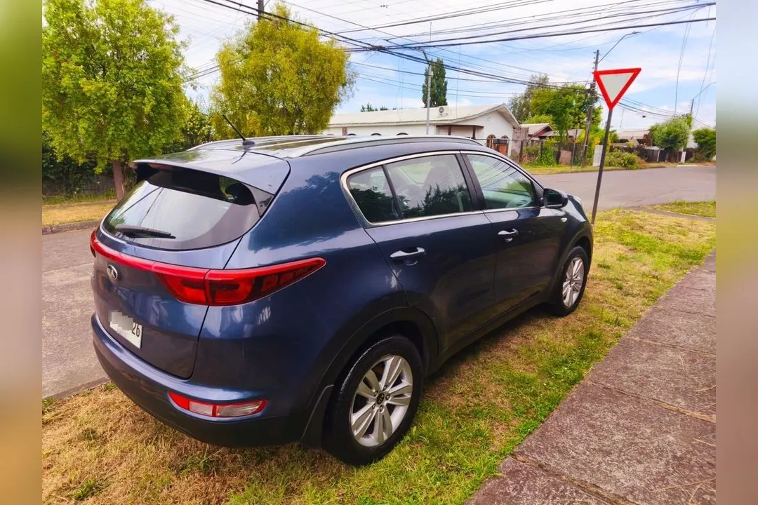 Kia Sportage LX 2.0 GSL