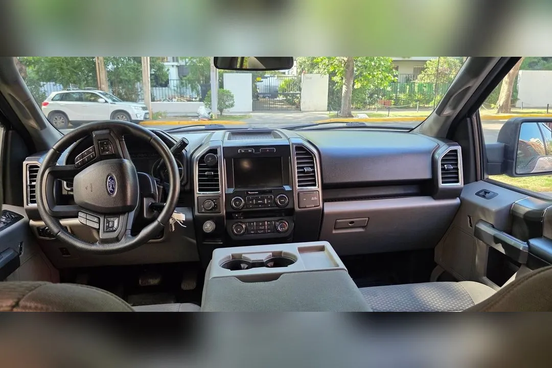 Ford F-150 XLT 4WD Double Cab