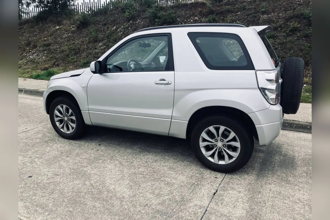 Suzuki grand vitara GLX Winche