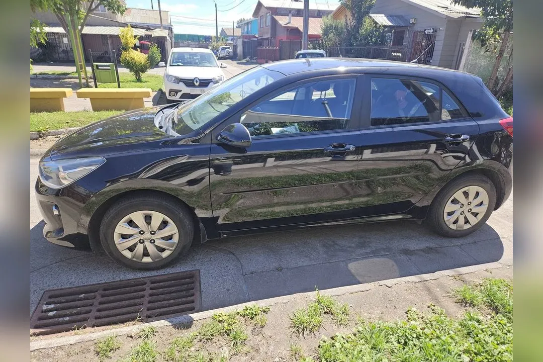 Kia Rio 5 1.4 EX MT6v