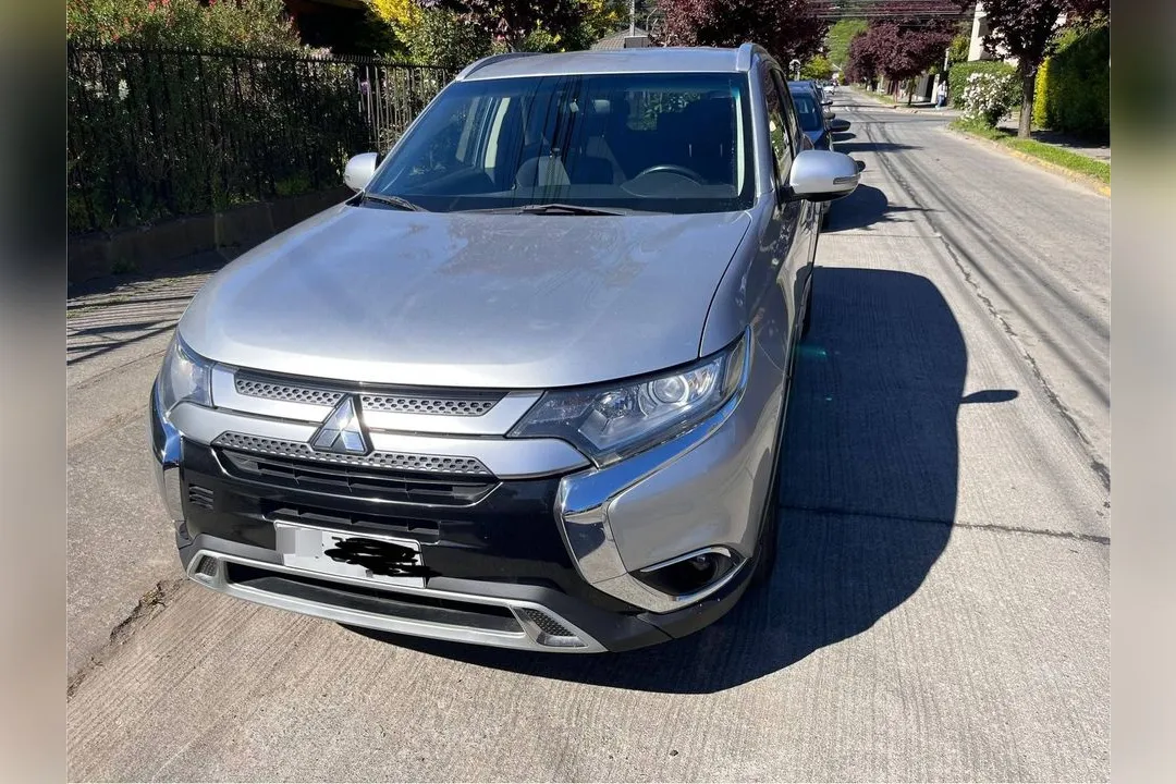 Mitsubishi NEW Outlander 2.0