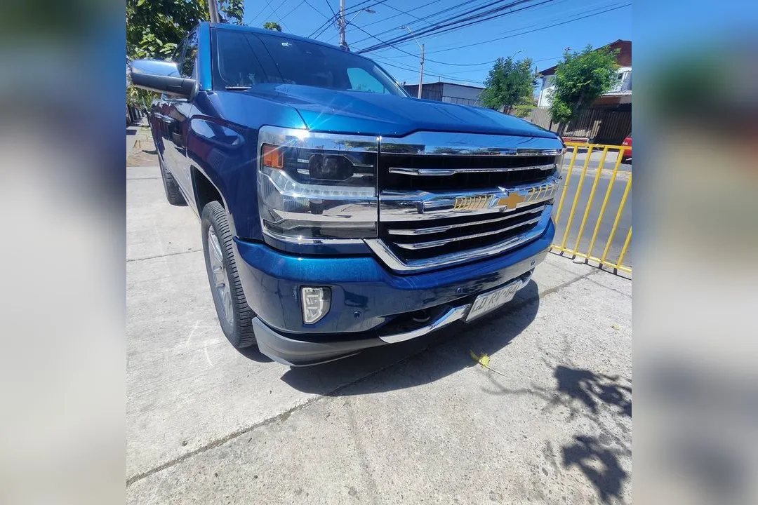 Chevrolet Silverado HIGH COUNTRY 4X4