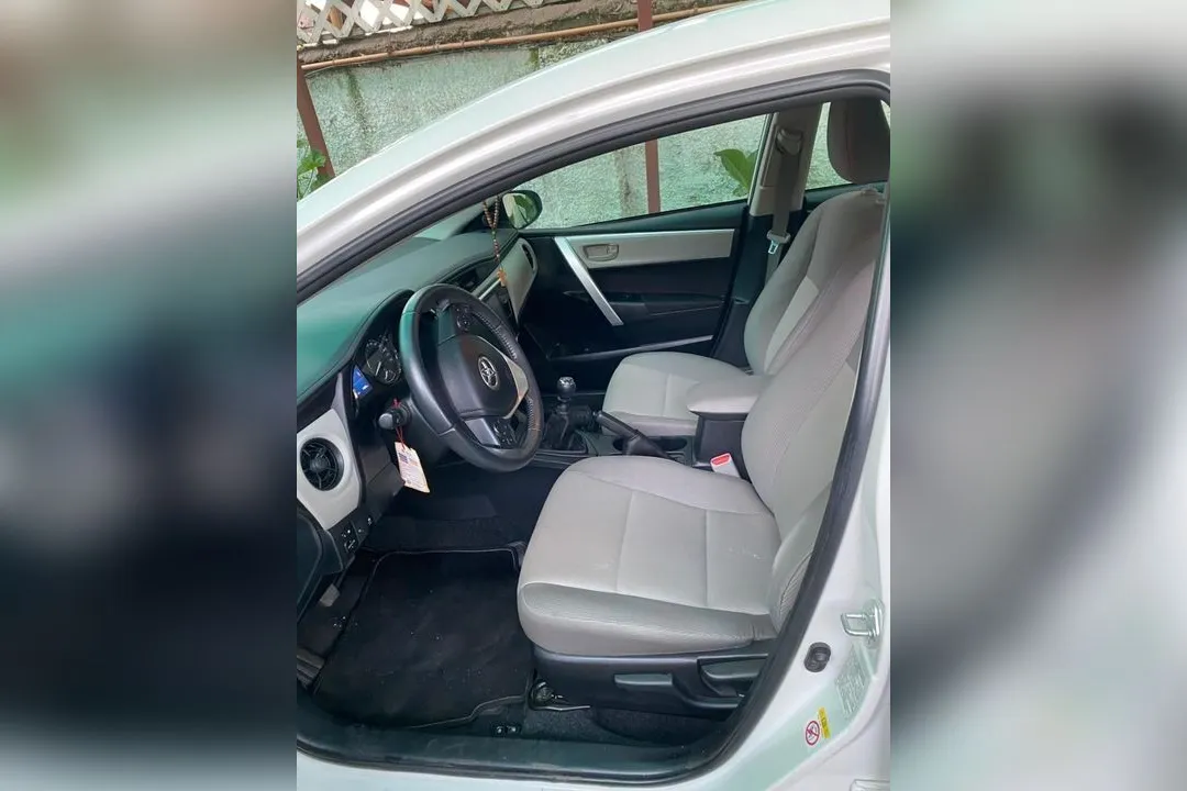 Toyota Corolla SEDAN 1.8