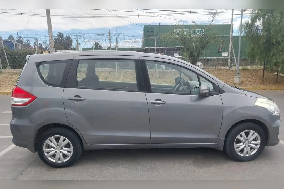 Suzuki Ertiga GLX