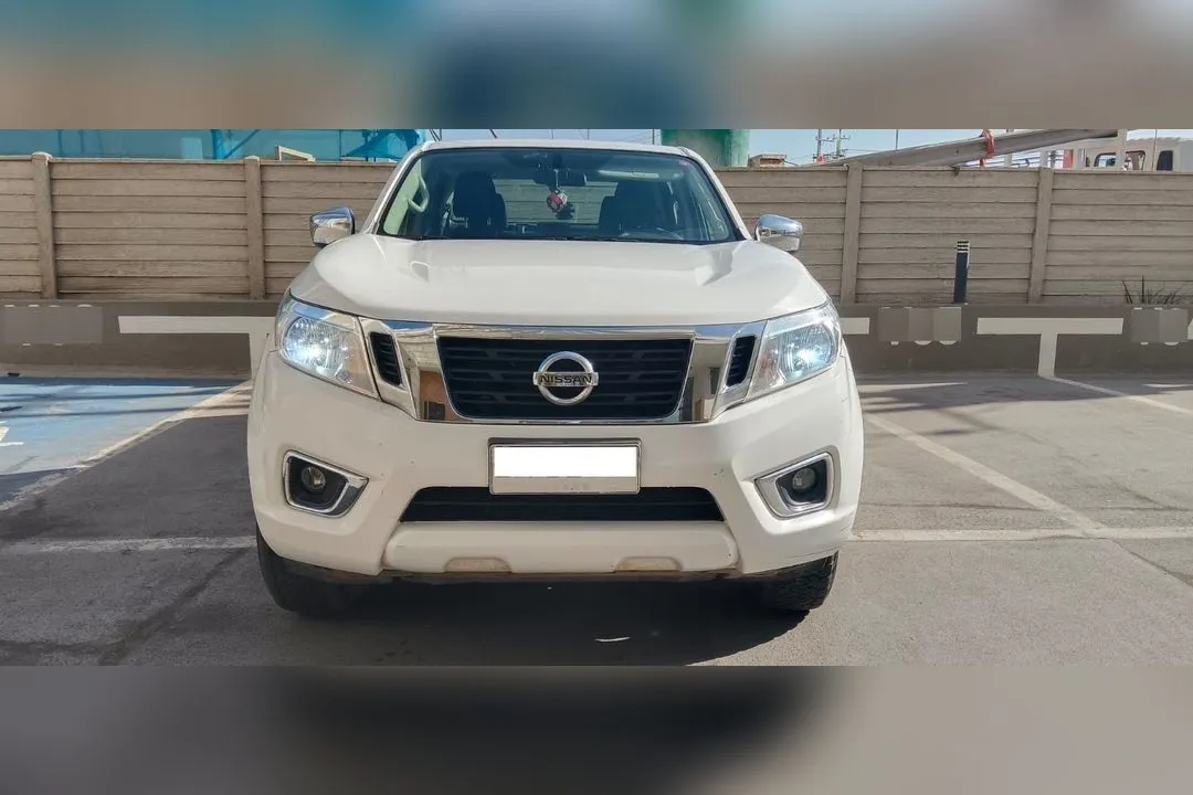 Nissan np300 2.3D DC XE