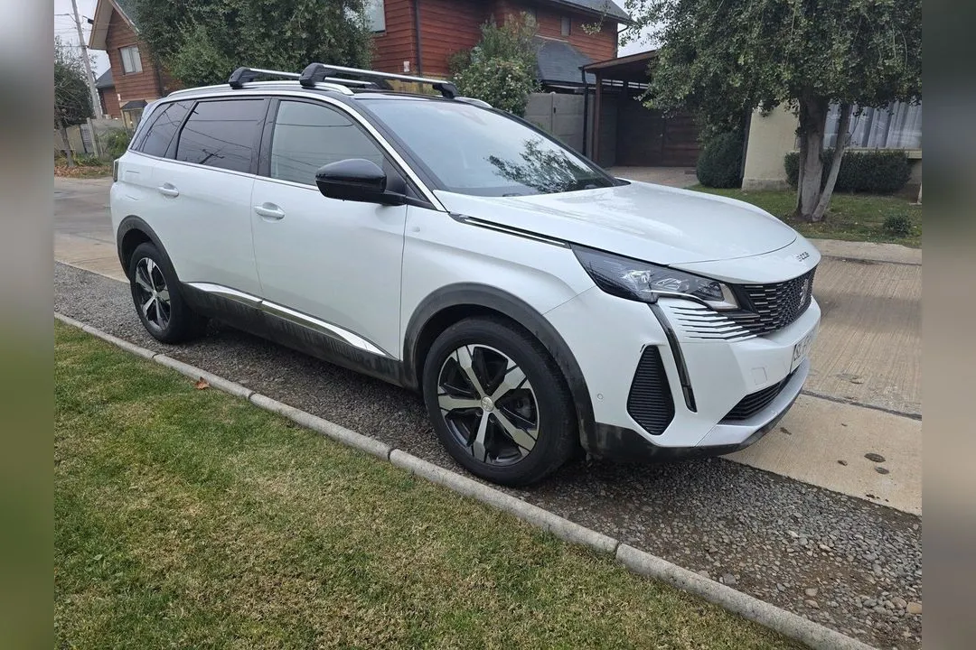 Peugeot 5008 GT BlueHDi 1.5 diesel automatico