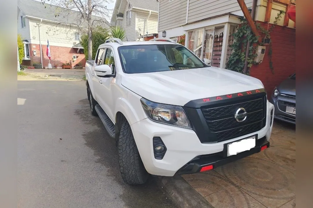 Nissan Navara NAVARA D CAB MT 4X4 2.3