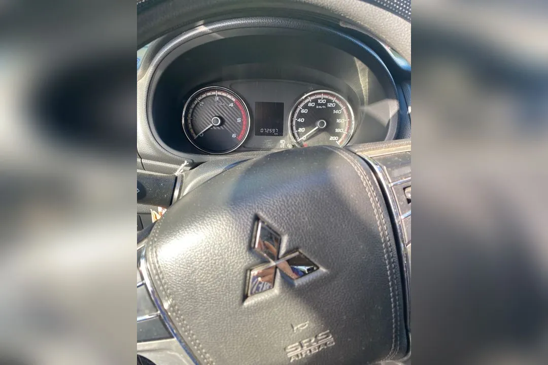 Mitsubishi L200 work