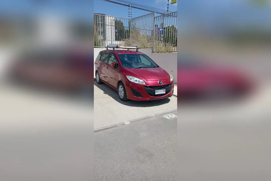Mazda Premacy Automóvil