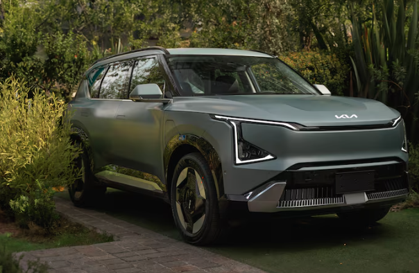 Kia Chile agranda su portafolio cero emisiones con el EV5