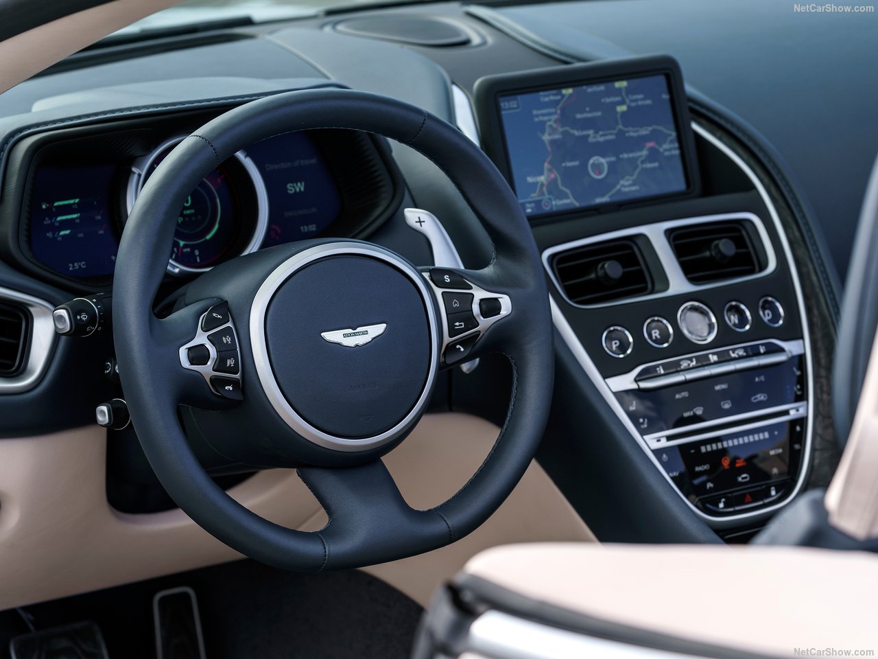 Aston Martin DB11 V8 COUPE