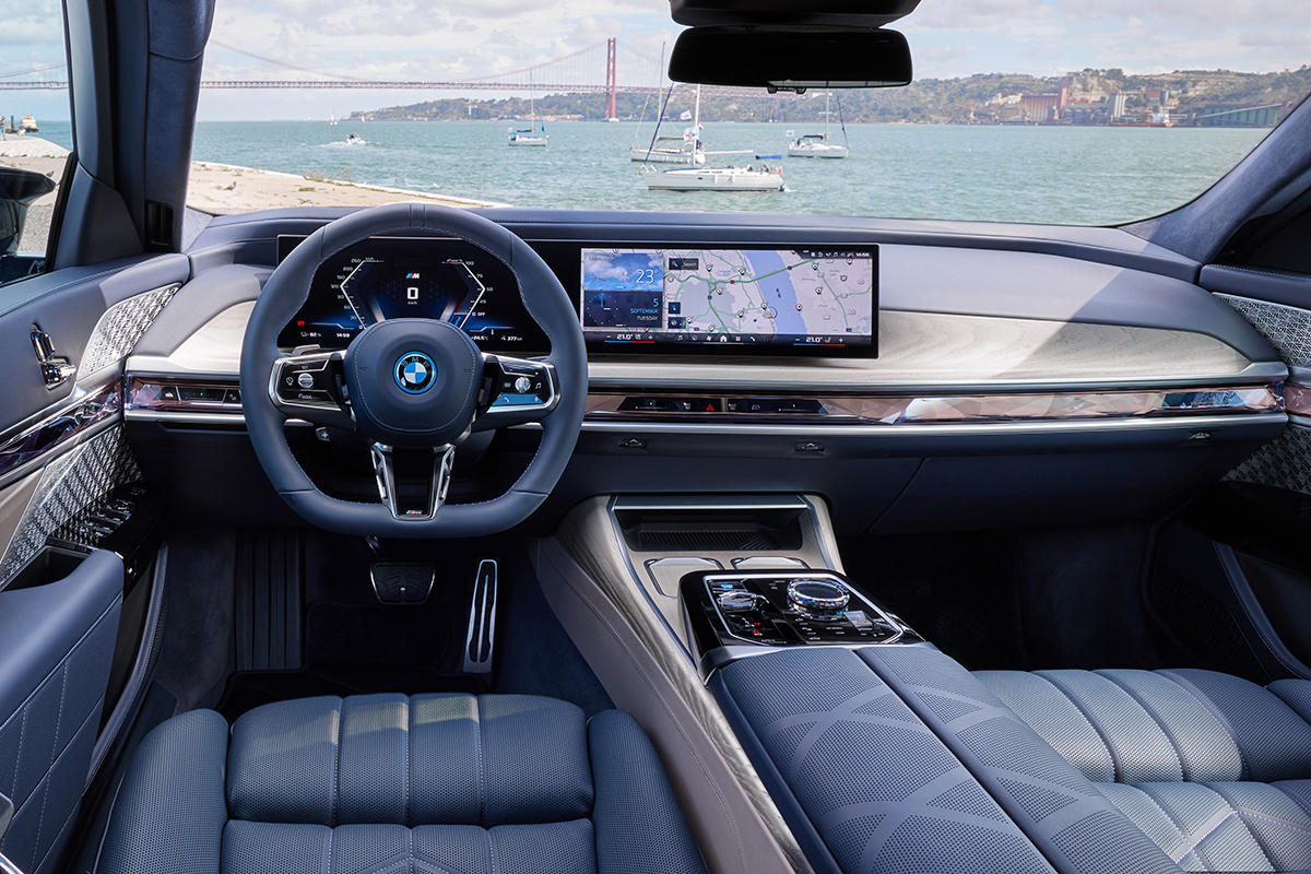 BMW i7 492 KW AT 4x4 5P M70 xDrive