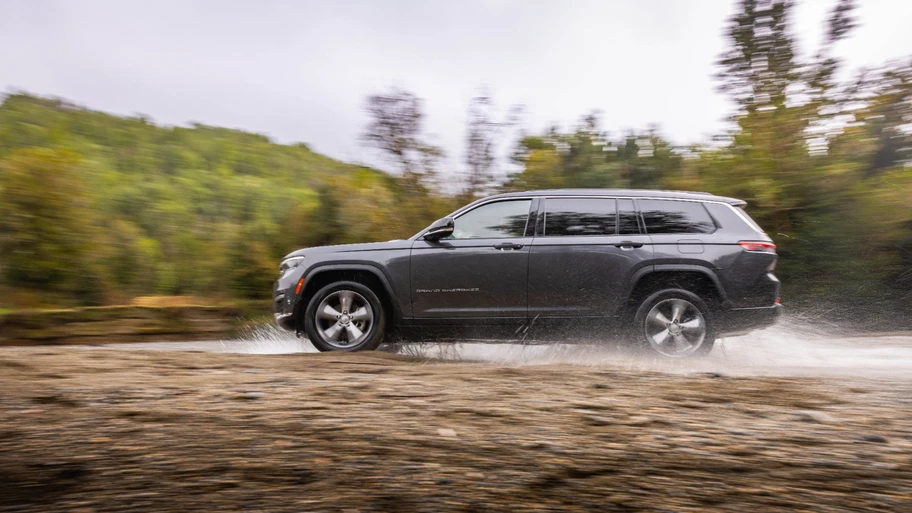 Jeep Grand Cherokee 3.6 G AT 4x4 5P L Summit 7AS