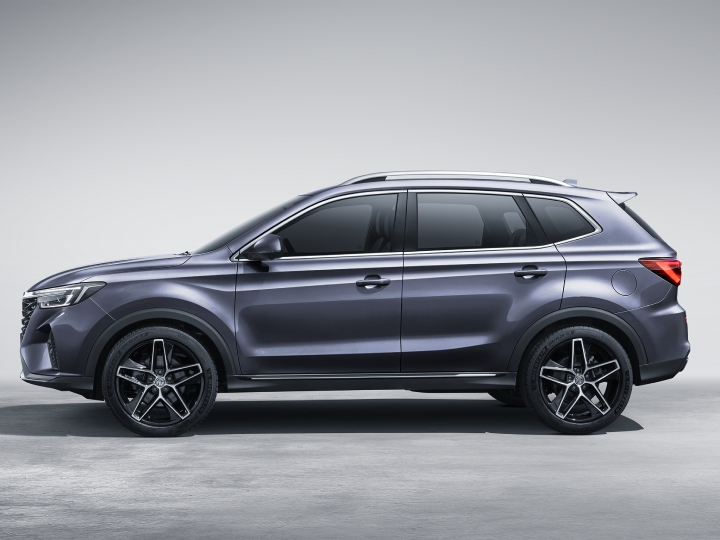 MG RX5 1.5T G MT 4x2 5P COM