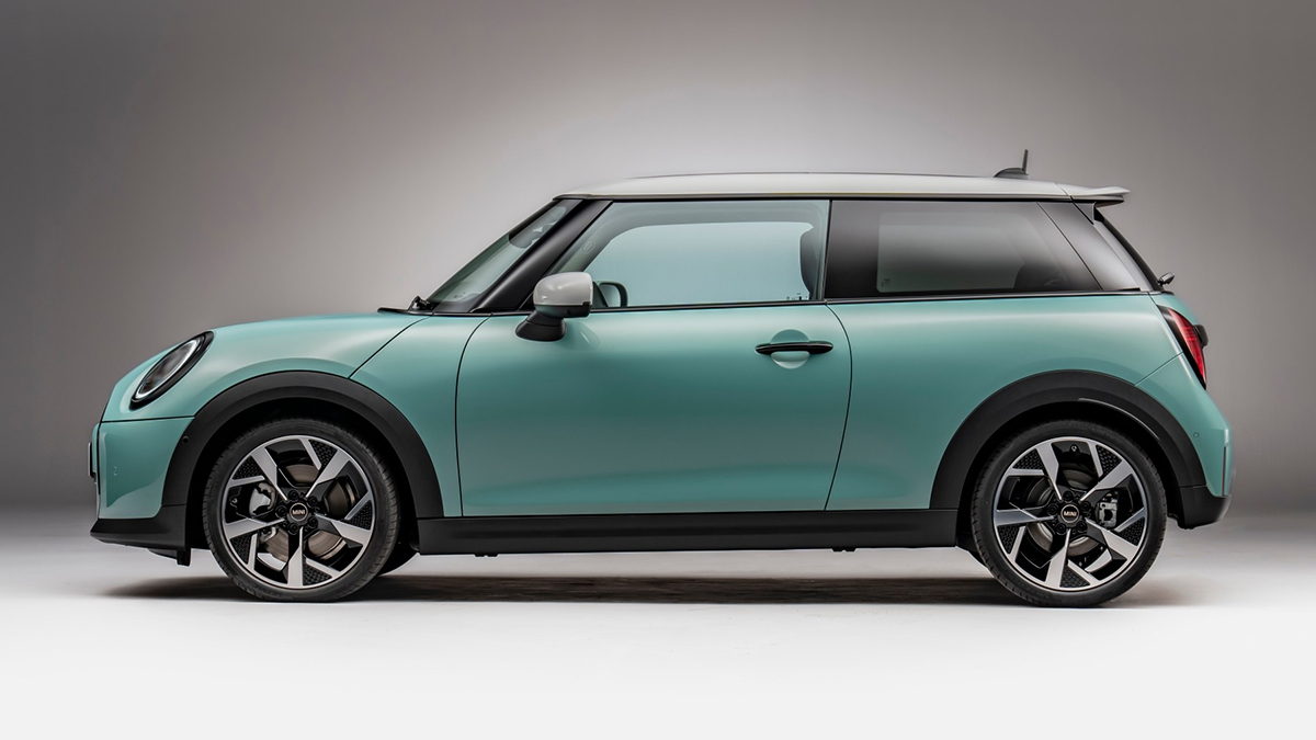 Mini Cooper 3 Puertas 2.0T G AT 4x2 4AS Mini Cooper S 3P Favoured