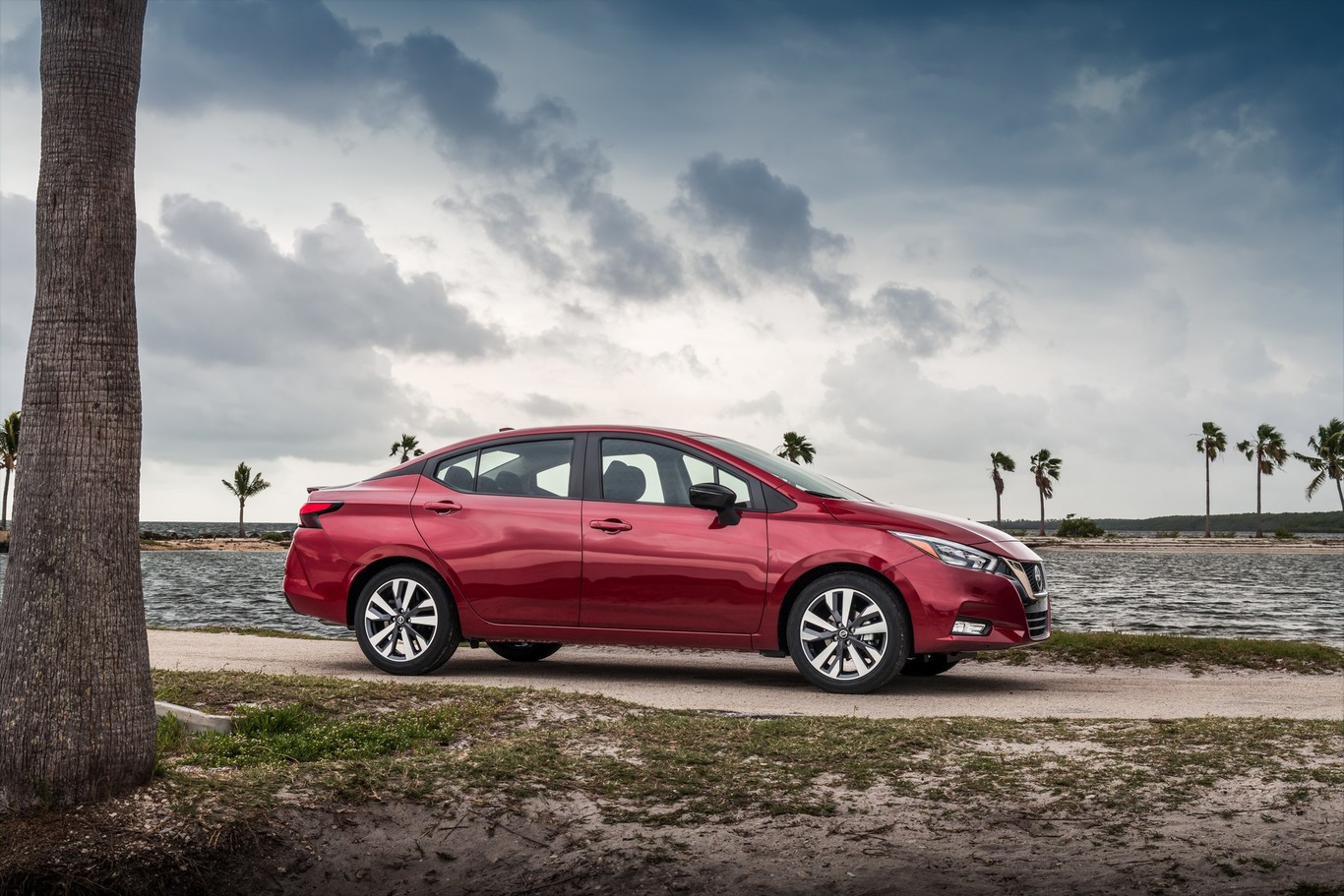Nissan Nuevo Versa 1.6 G MT 4P Advance