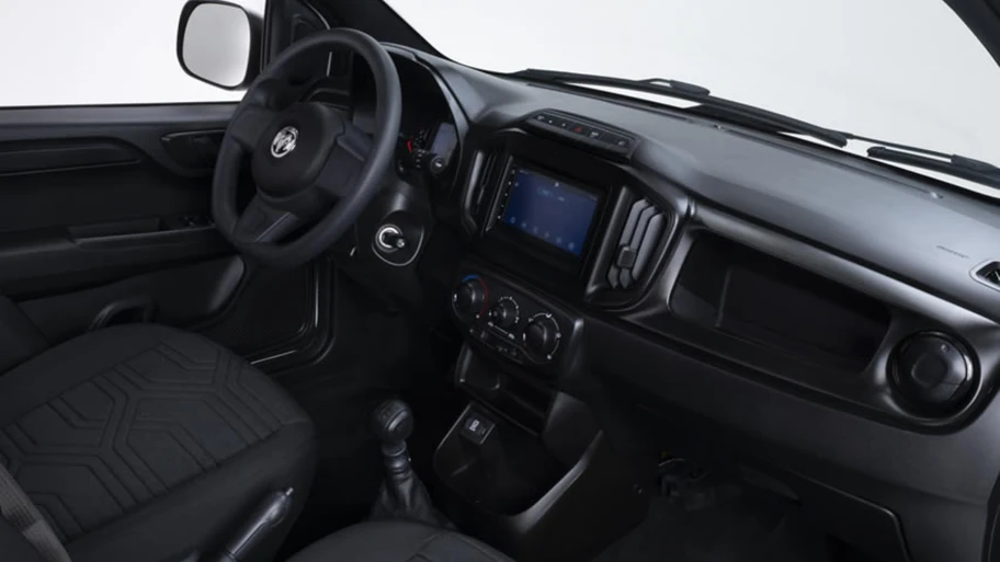 RAM V700 City 1.3 D MT 5P City 1PL