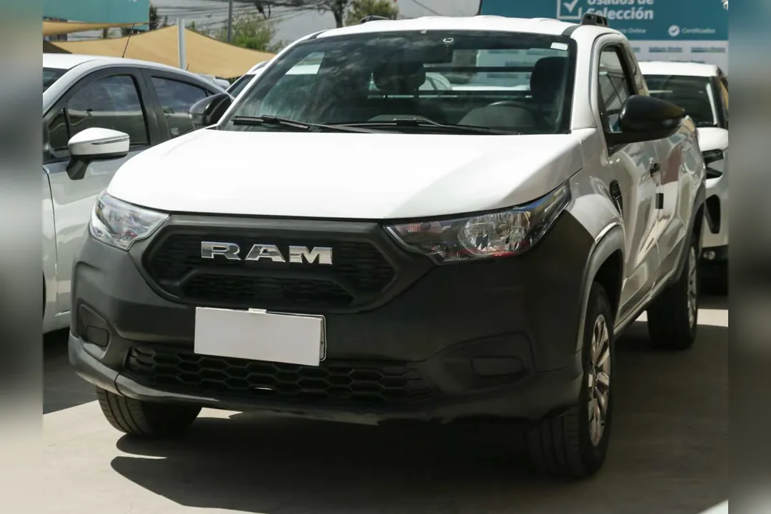Ram 700 RAM 700