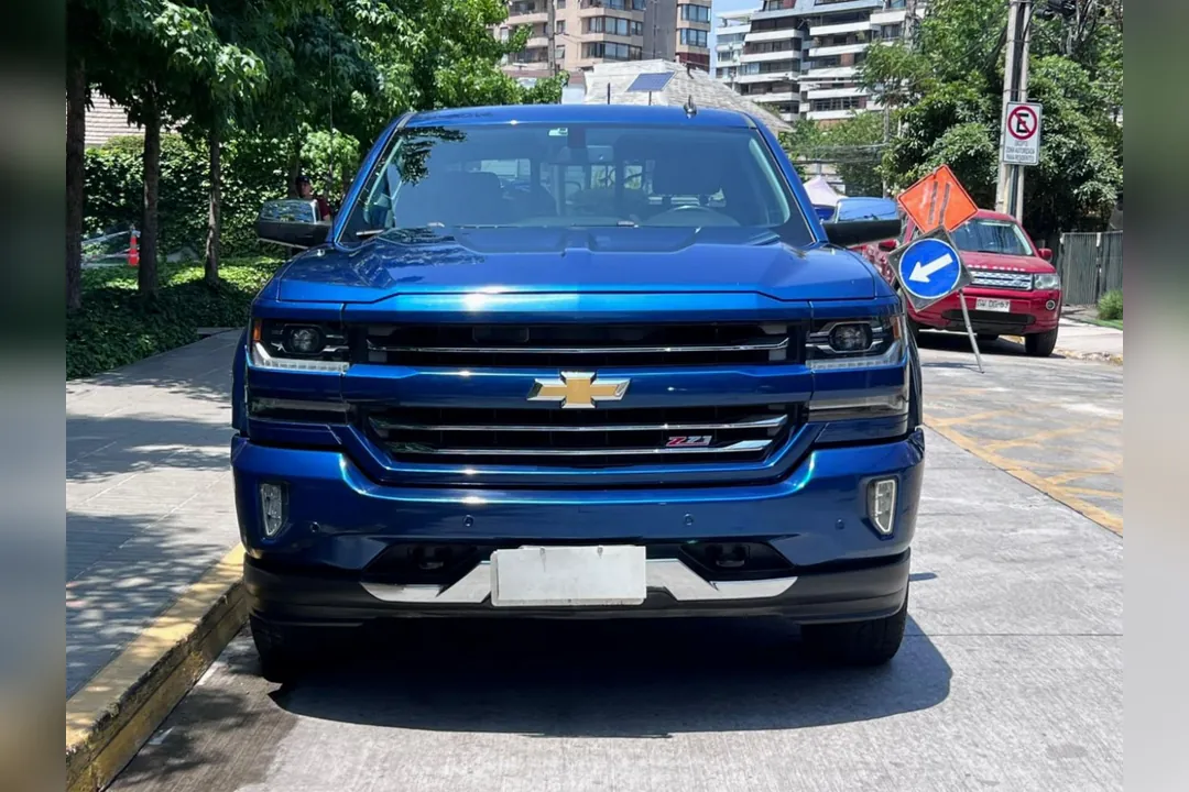 Chevrolet Silverado SILVERADO LTZ 4WD 5.3