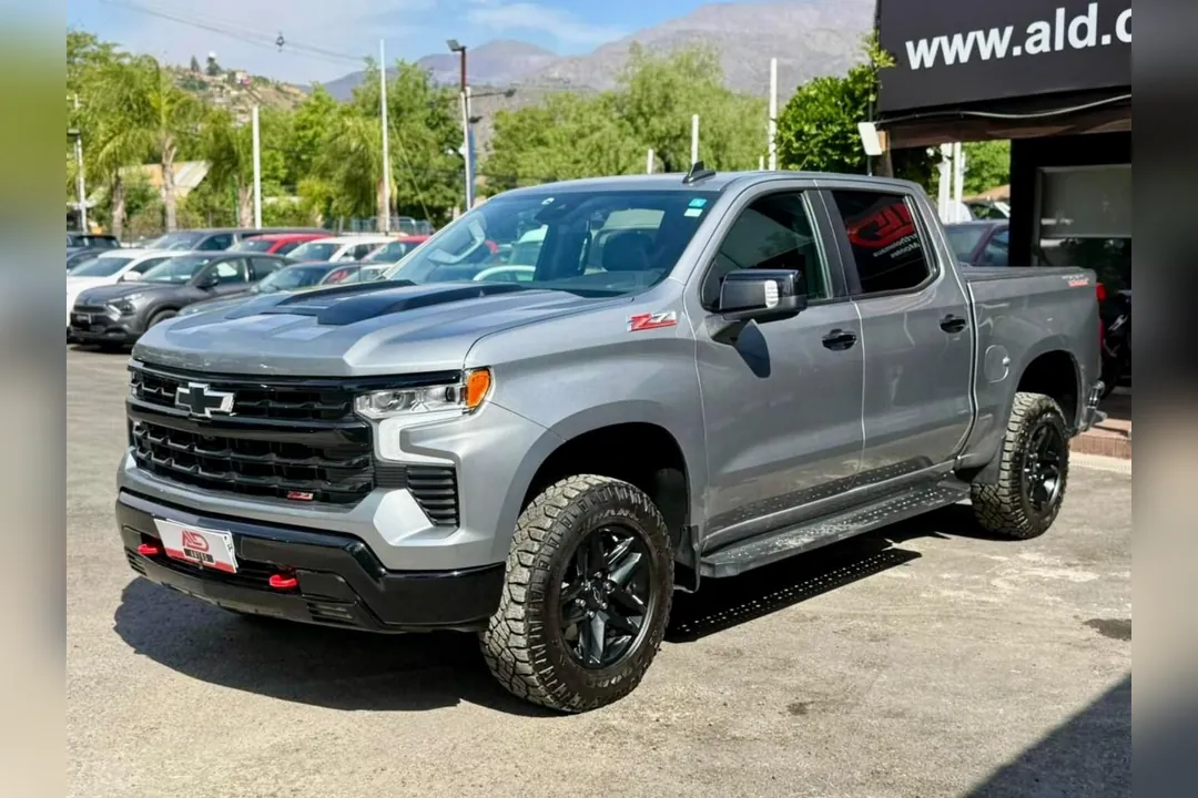 Chevrolet Silverado SILVERADO LT TRAIL BOSS 5.3 Máximo Equipo solo 40.000 Km - NO FACTURABLE