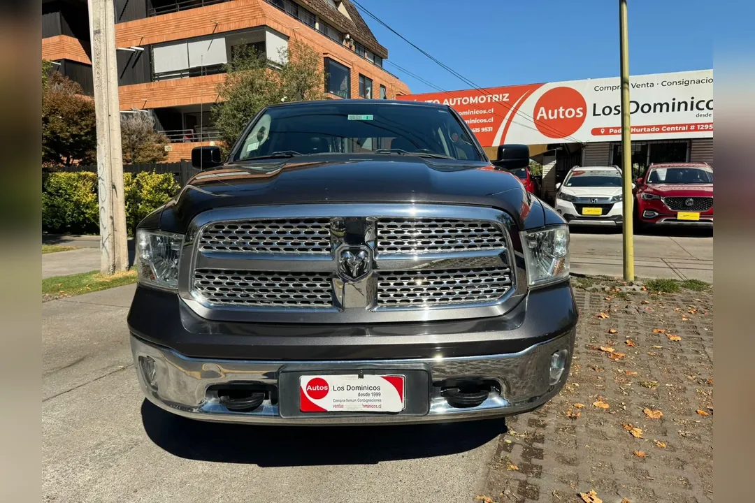Ram 1500 DODGE RAM 1500 LARAMIE 5.7 HEMI 4X4