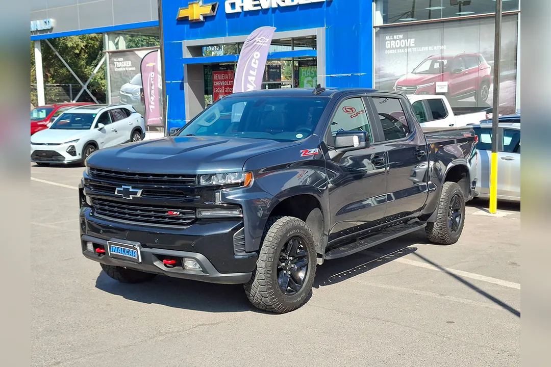 Chevrolet Silverado 4X4 5.3 AT