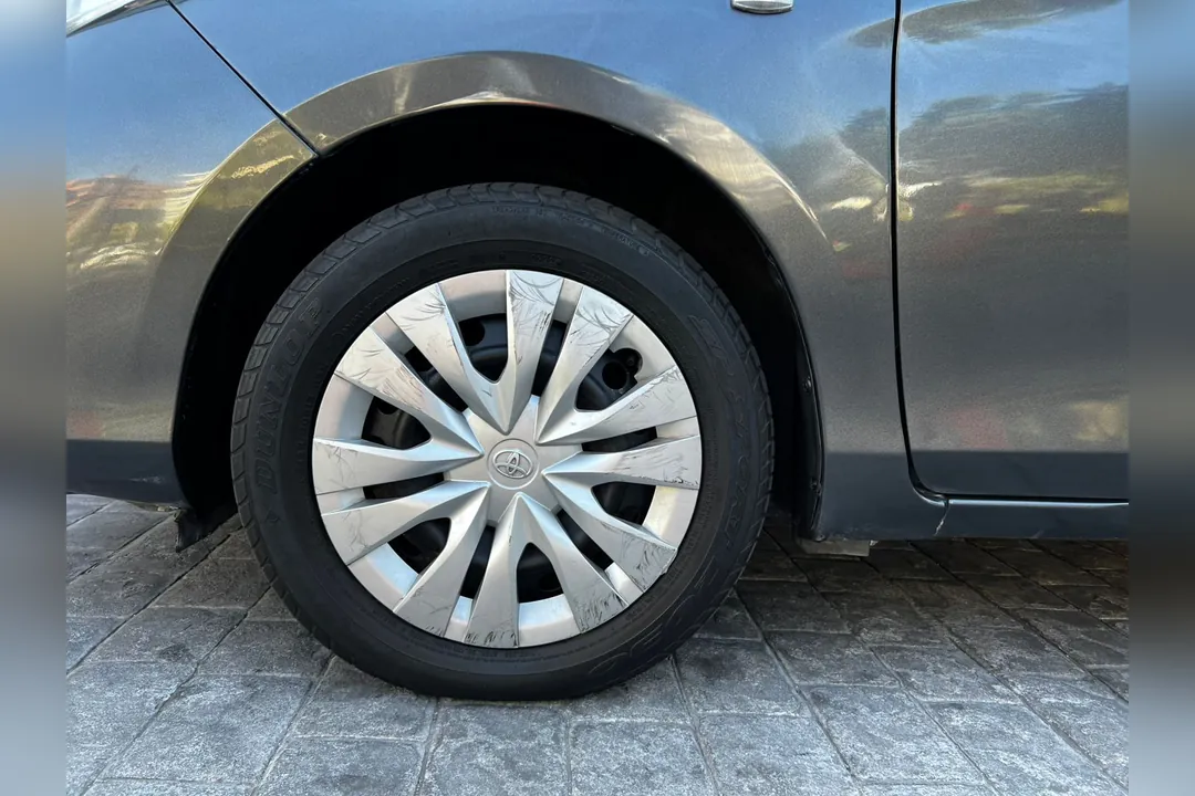 Toyota Yaris sedan E 1.5 MT