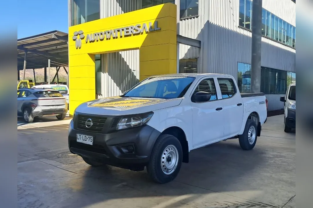 Nissan Np300 2.3 SE DIESEL 4X2