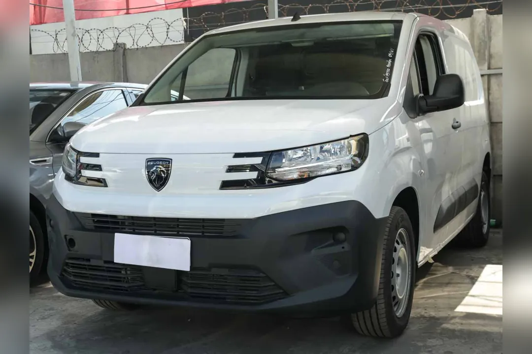 Peugeot Partner PARTNER MCA L1 DIESEL 100HP MT