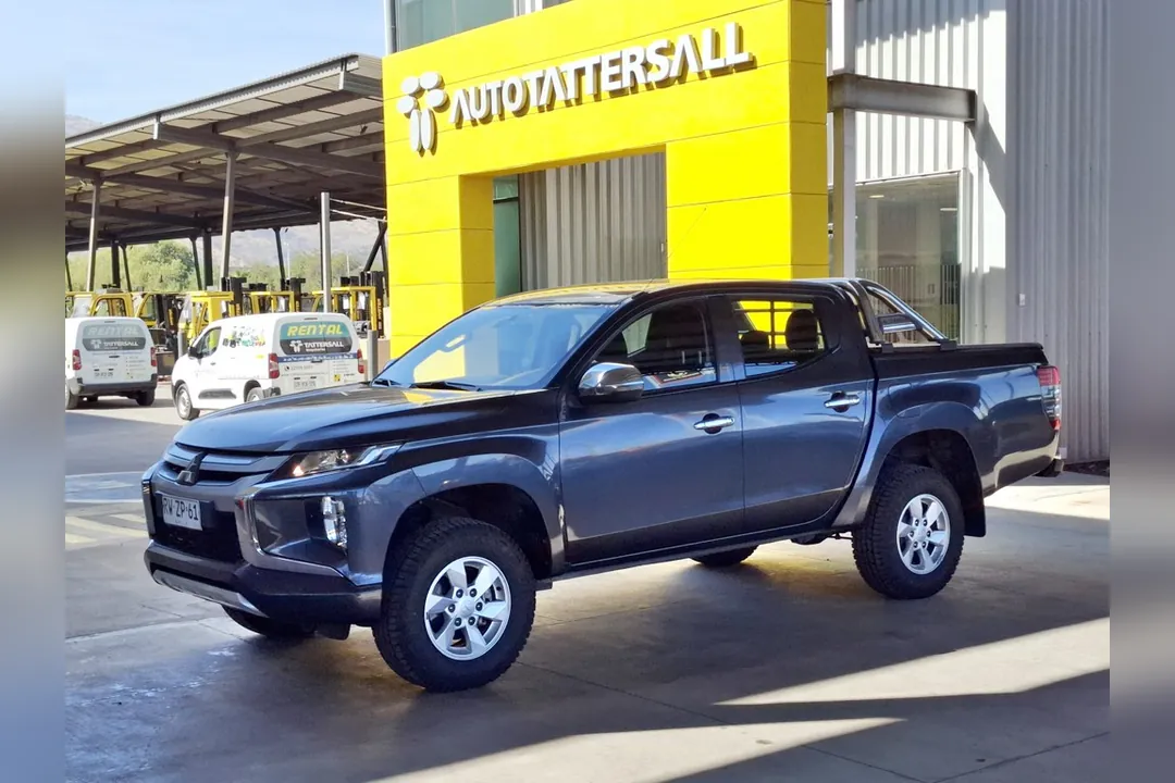 Mitsubishi L200 2.4 KATANA CR