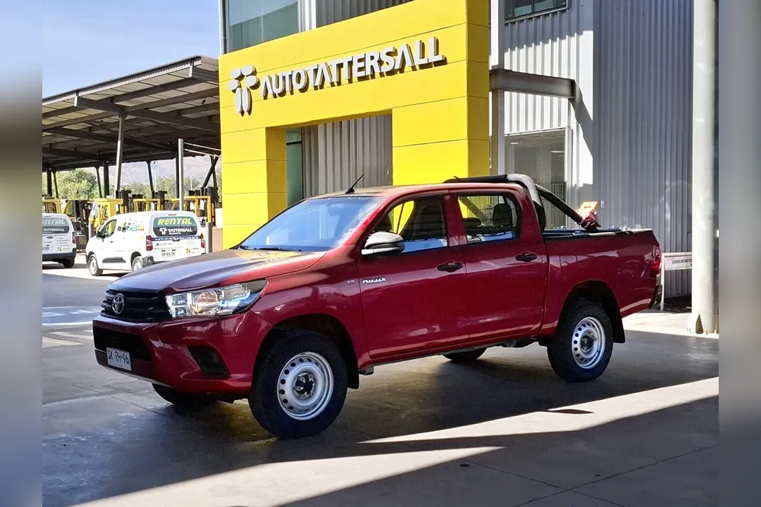 Toyota Hilux DX 4X2 2.4