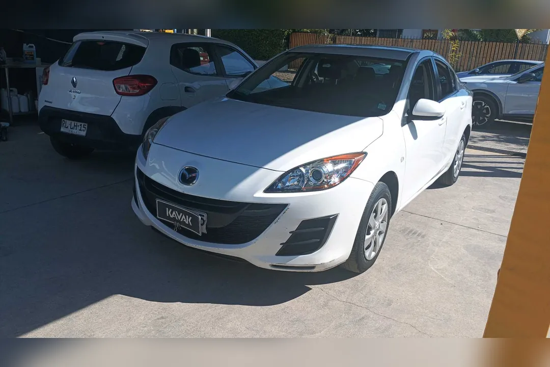 Mazda 3 1.6 V SEDAN 2010