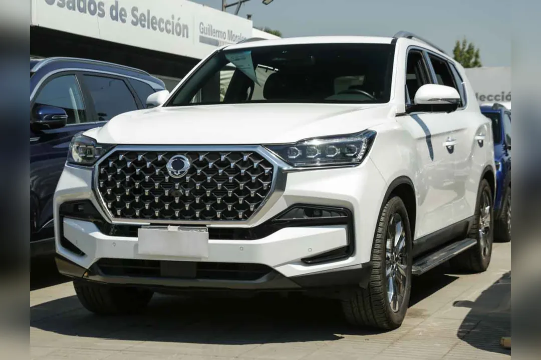 Ssangyong Rexton SSANGYONG REXTON