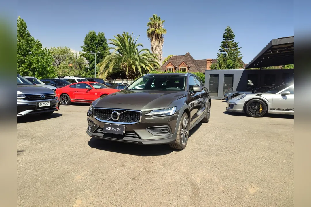 Volvo V60 cross country V60 CROSS COUNTRY II B5 4WD 2.0 FULL EQUIPO, TODO AL DIA