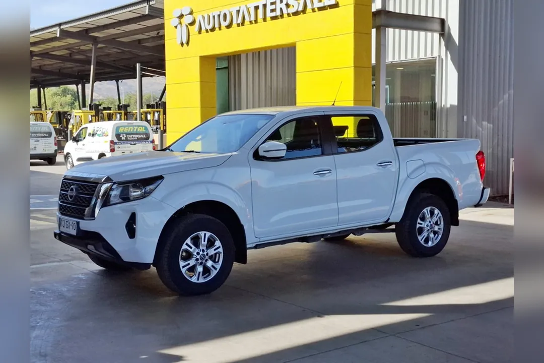 Nissan Navara XE 2.3 4X2