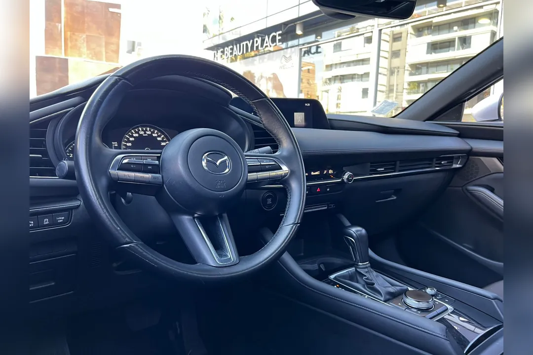 Mazda 3 SDN 2.0 6AT
