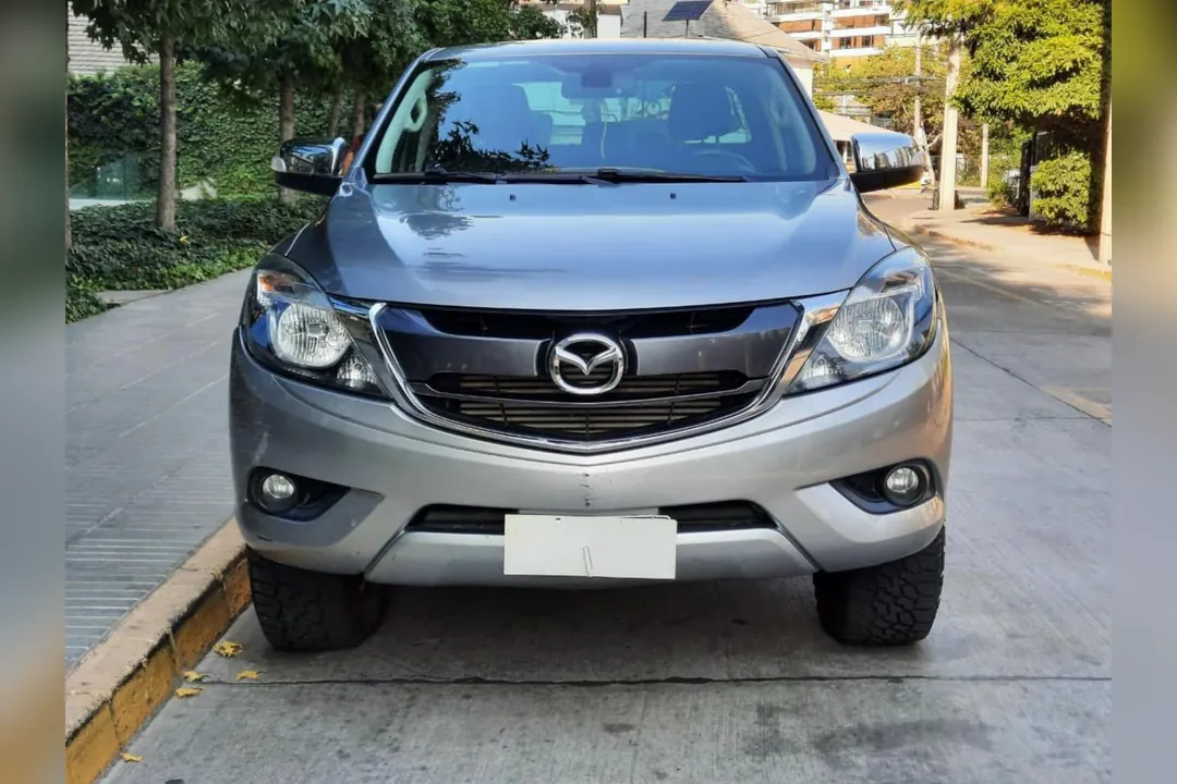 Mazda Bt-50 BT-50 SDX 4X4 3.2 AT