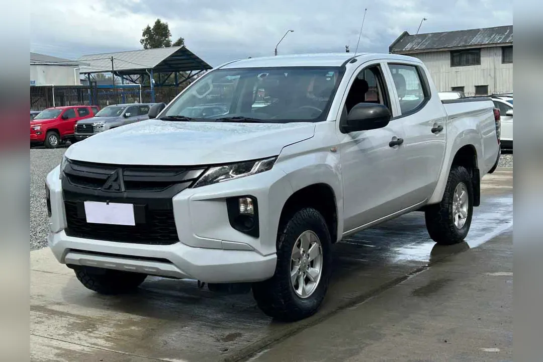 Mitsubishi L200 MITSUBISHI L200