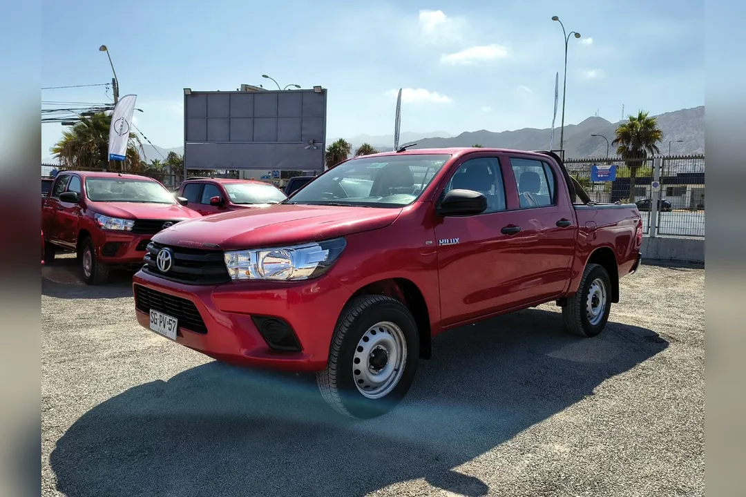 Toyota Hilux 2.4 DX 4X2 DIESEL MT