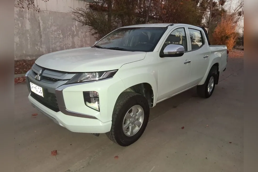 Mitsubishi L200 KATANA 2.4 CR 4X2