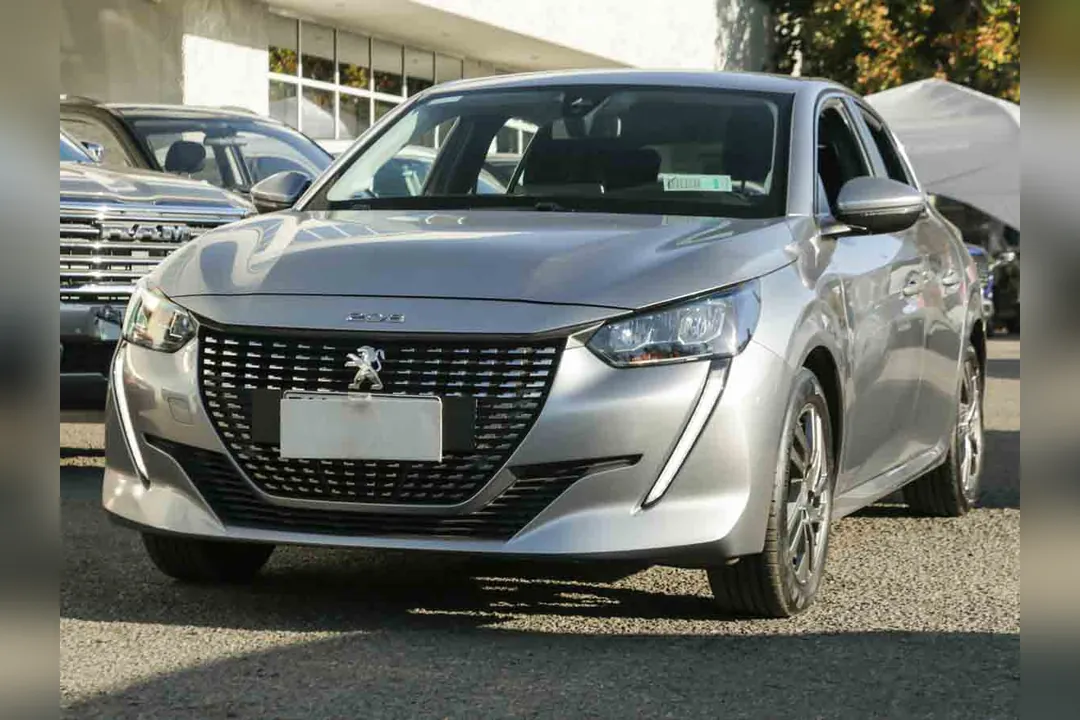 Peugeot 208 PEUGEOT 208