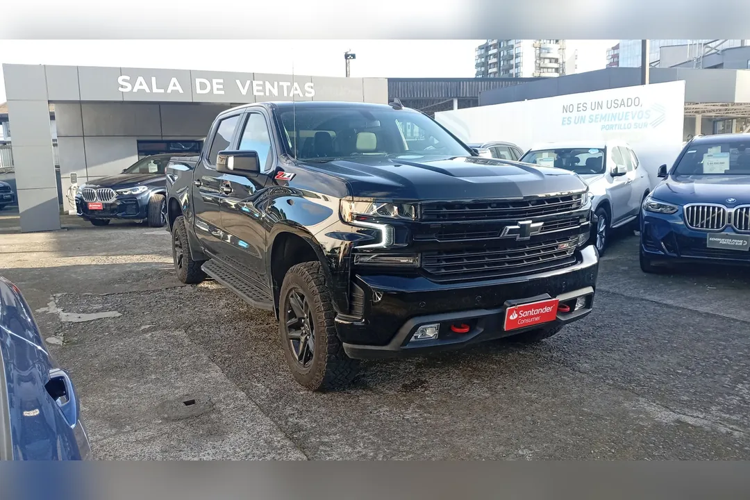 Chevrolet Silverado CHEVROLET SILVERADO