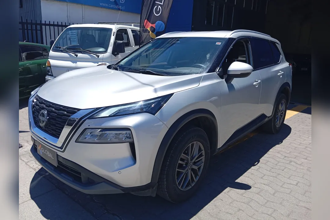 Nissan X-trail X TRAIL 4X2 5P CVT 2.5