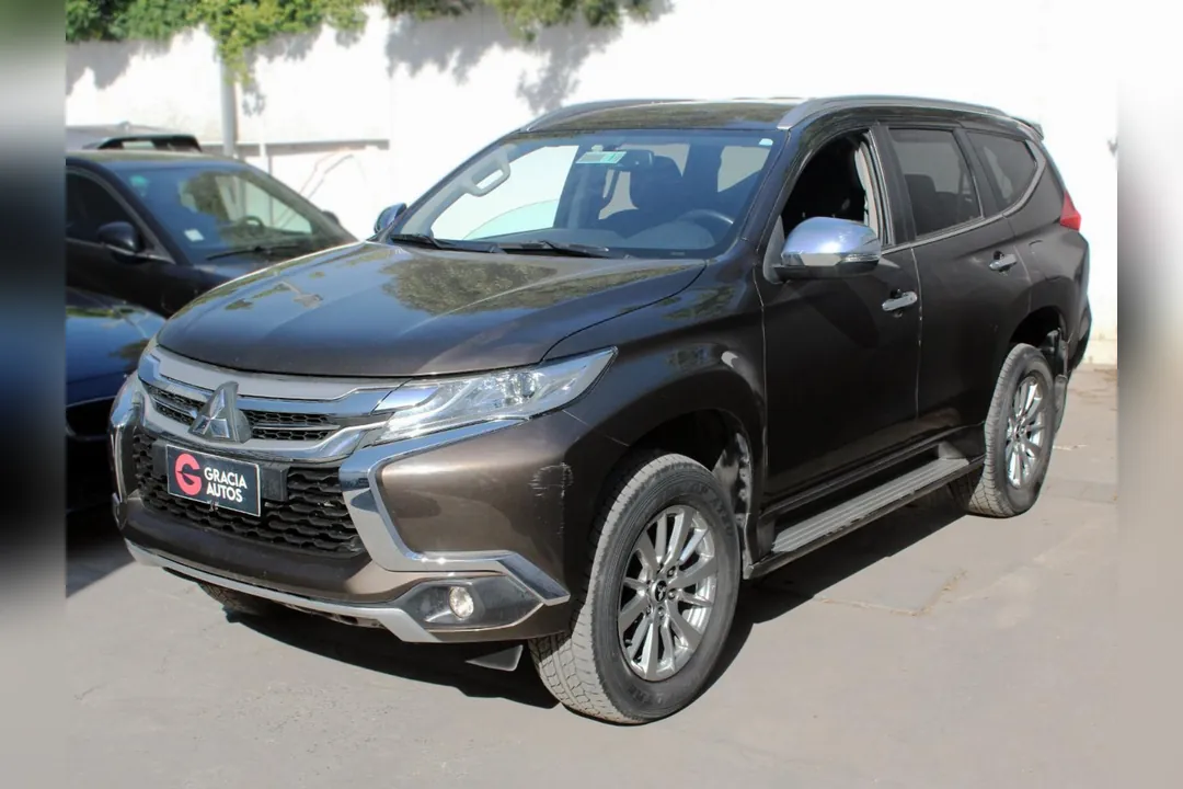 Mitsubishi Montero sport MONTERO SPORT AT 4X2 2.4 DIESEL