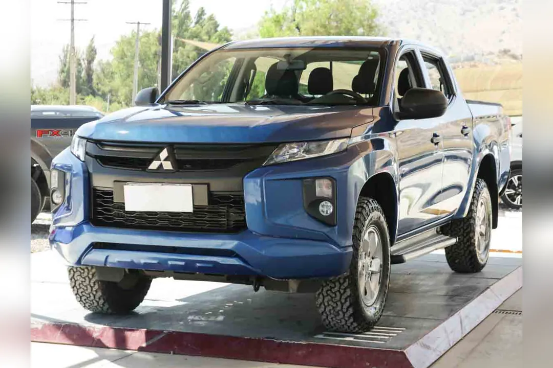 Mitsubishi L200 MITSUBISHI L200