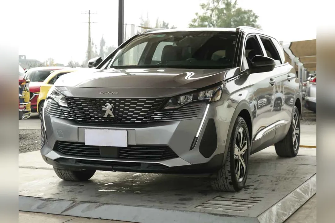 Peugeot 5008 PEUGEOT 5008