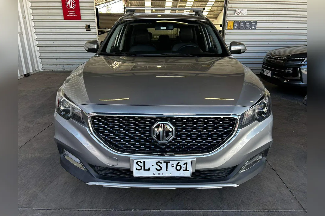 Mg Mg zs 1.5 STD 4X2 AT 5P