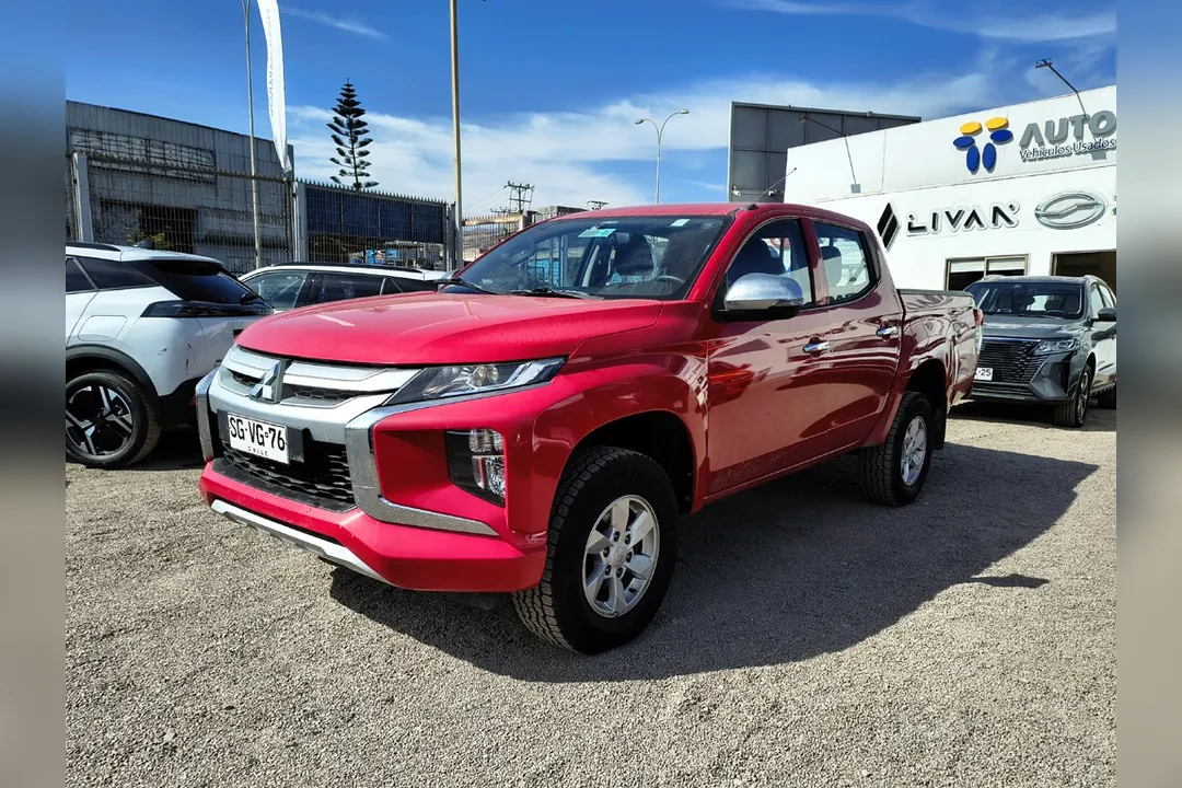 Mitsubishi L200 2.4 Diesel 4x2 T/M