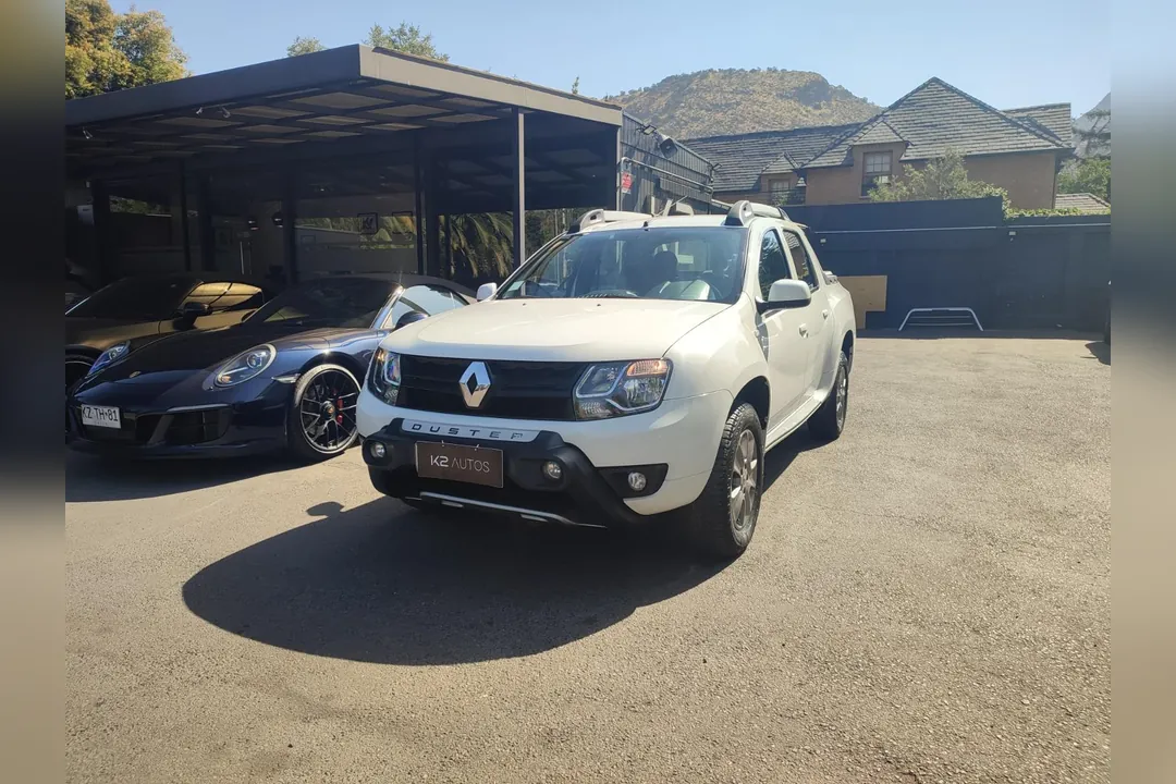 Renault Oroch OROCH INTENS 2.0 MT 4X2 MANTENCIÓNES AL DIA