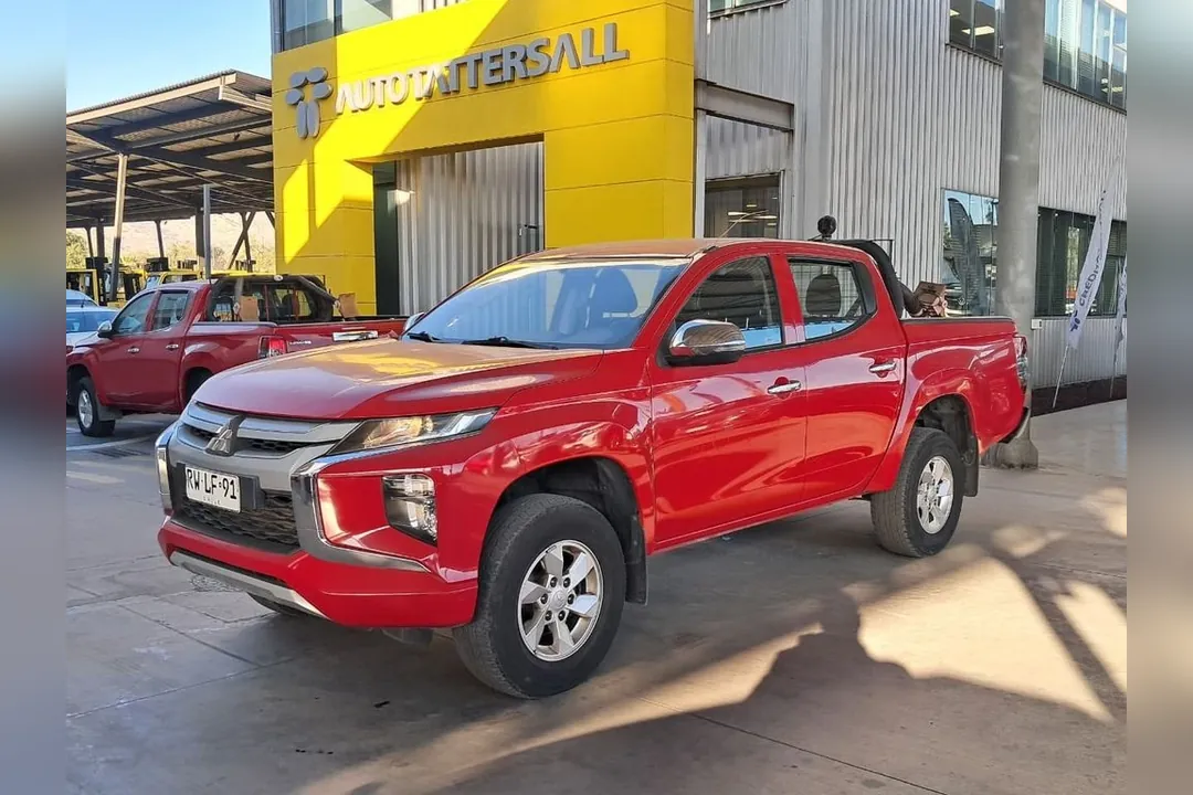 Mitsubishi L200 KATANA CRT MT 4X4 DIESEL